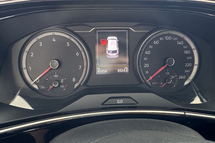 Used Volkswagen Tayron 2019 330TSI Two-Wheel Drive Luxury Model China VI Standard Odometer Close Up
