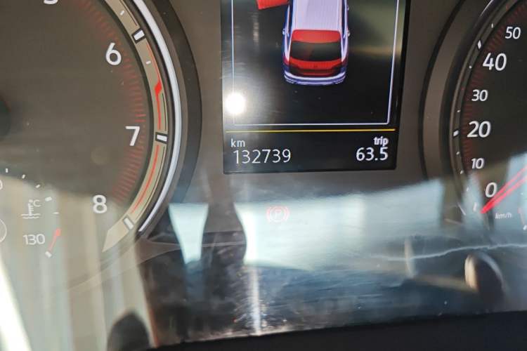 Used Volkswagen Tayron 2019 330TSI Two-Wheel Drive Luxury Model China VI Standard Odometer Close Up
