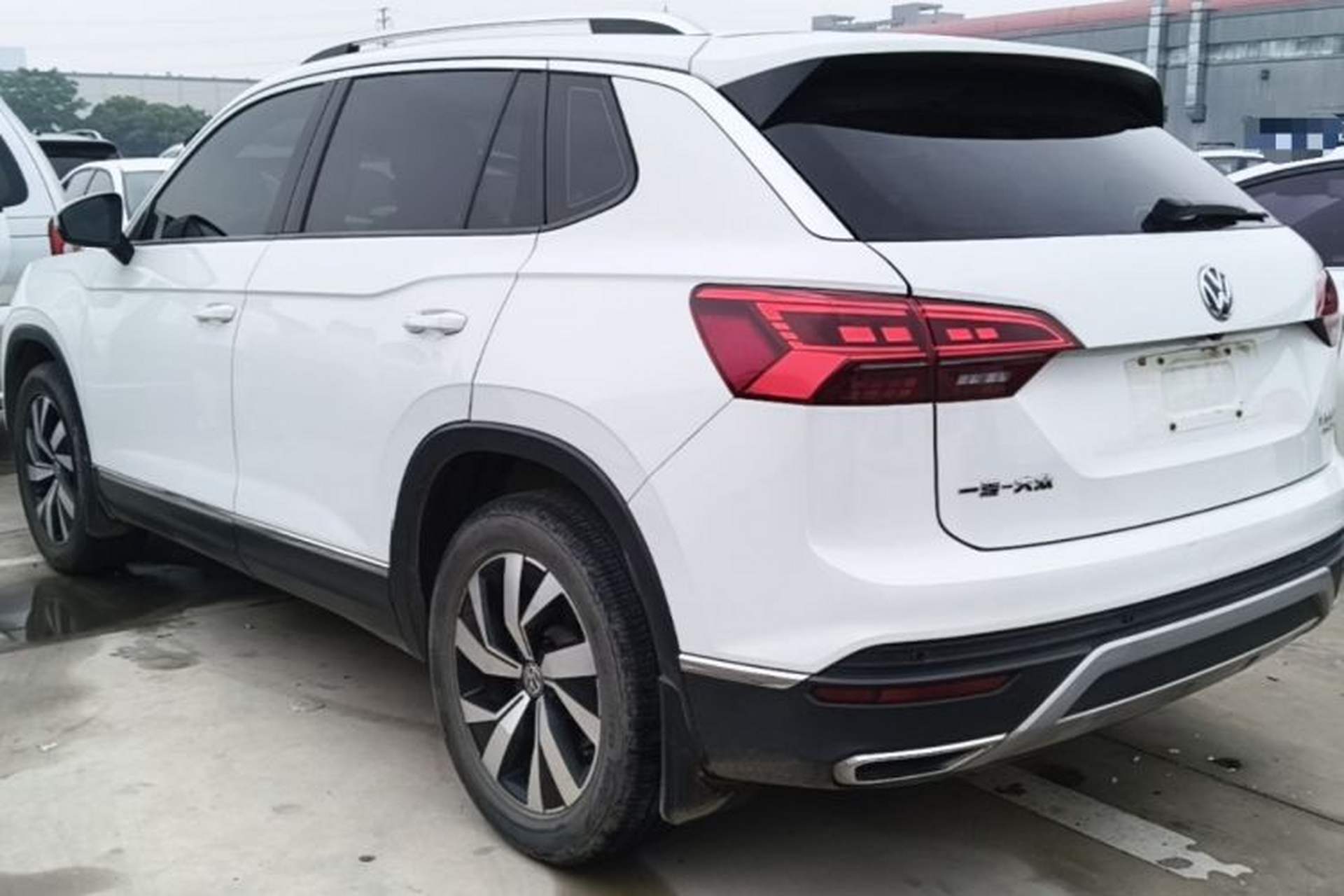 Used Volkswagen Tayron 2019 330TSI Two-Wheel-Drive Luxury Version China V Emission Standard Rear Left 45 Deg