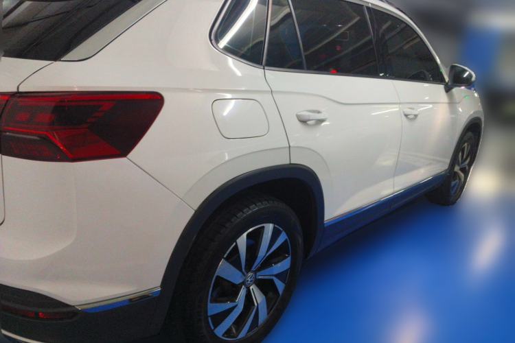 Used Volkswagen Tayron 2019 330TSI Two-Wheel-Drive Luxury Version China V Emission Standard Rear Right 45 Deg