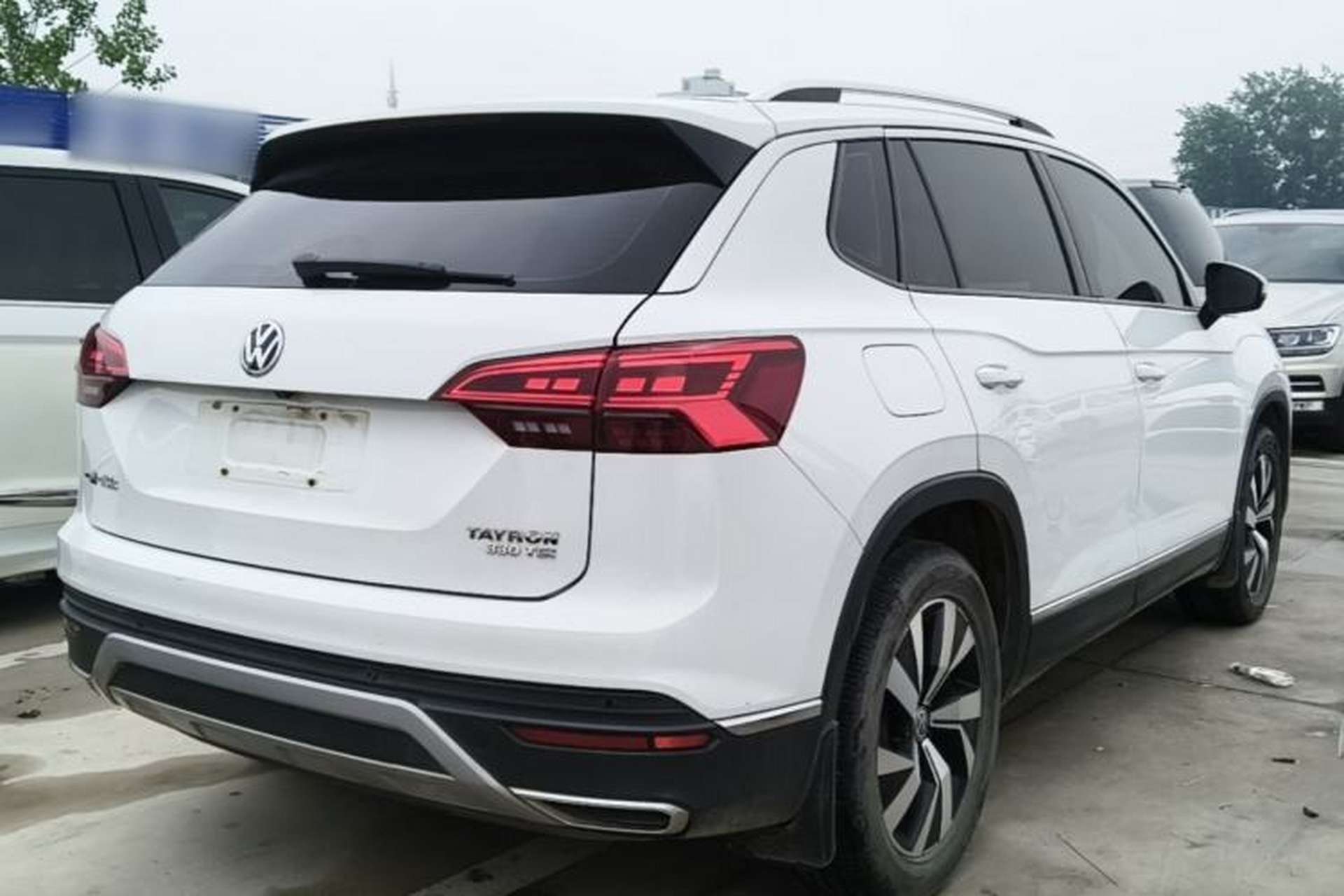 Used Volkswagen Tayron 2019 330TSI Two-Wheel-Drive Luxury Version China V Emission Standard Rear Right 45 Deg