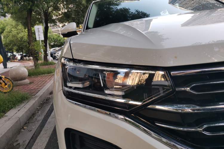 Used Volkswagen Tayron 2019 330TSI Two-Wheel Drive Luxury Model China VI Standard Right Front Headlight