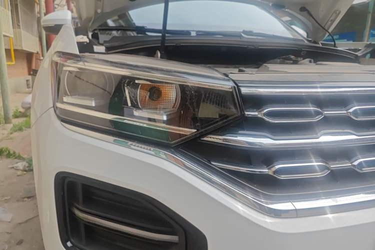 Used Volkswagen Tayron 2019 330TSI Two-Wheel Drive Luxury Model China VI Standard Right Front Headlight