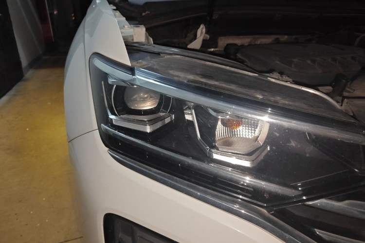 Used Volkswagen Tayron 2019 330TSI Two-Wheel Drive Luxury Model China VI Standard Right Front Headlight