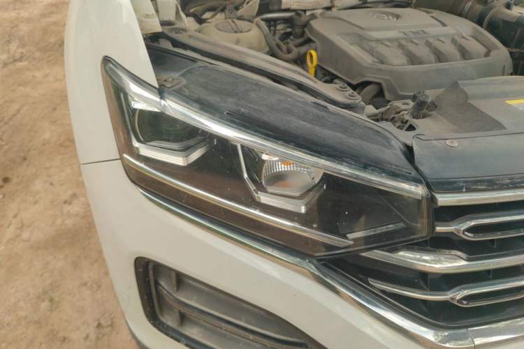 Used Volkswagen Tayron 2019 330TSI Four-Wheel Drive Luxury Version China VI Standard Right Front Headlight