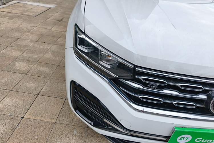 Used Volkswagen Tayron 2019 380TSI Four-Wheel Drive R-Line China VI-standard Right Front Headlight