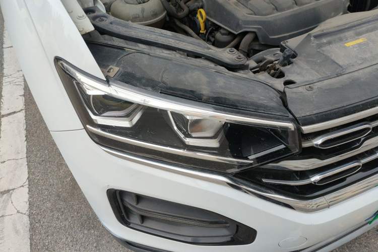 Used Volkswagen Tayron 2019 330TSI Two-Wheel Drive Luxury Model China VI Standard Right Front Headlight