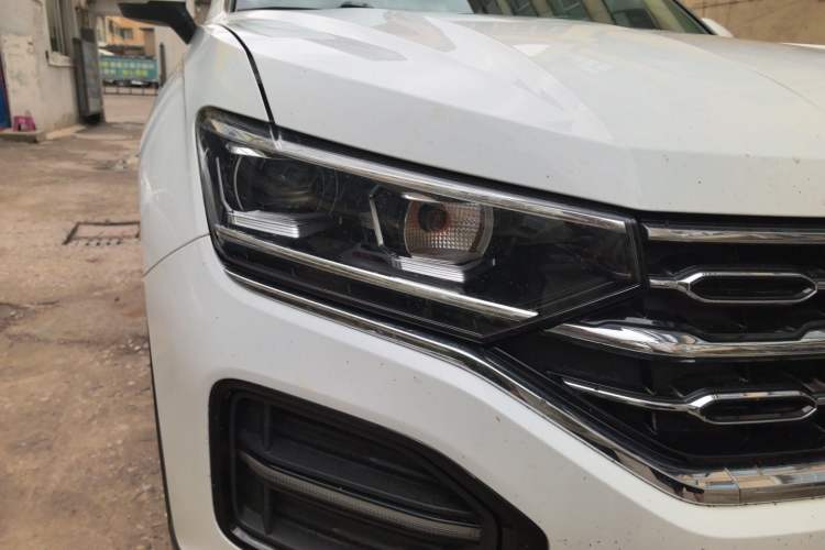 Used Volkswagen Tayron 2019 Teramont Edition 280TSI Two-Wheel Drive Luxury Model China VI Standard Right Front Headlight