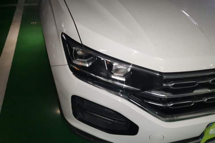 Used Volkswagen Tayron 2019 330TSI Two-Wheel Drive Luxury Model China VI Standard Right Front Headlight