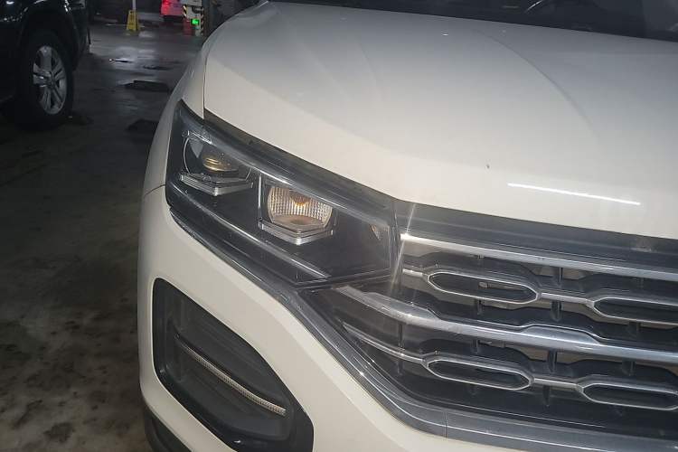 Used Volkswagen Tayron 2019 330TSI Two-Wheel Drive Luxury Model China VI Standard Right Front Headlight