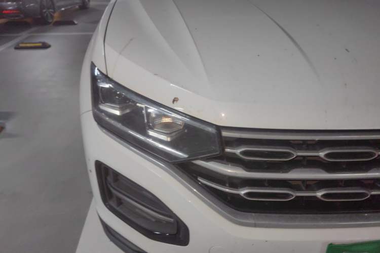 Used Volkswagen Tayron 2019 330TSI Two-Wheel Drive Luxury Model China VI Standard Right Front Headlight