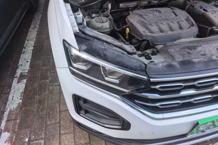 Used Volkswagen Tayron 2019 330TSI Two-Wheel-Drive Luxury Version China V Emission Standard Right Front Headlight