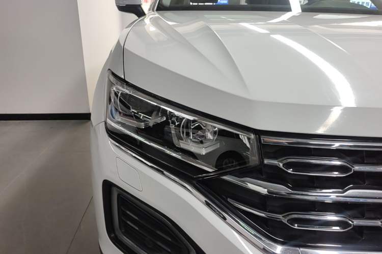 Used Volkswagen Tayron 2019 330TSI Two-Wheel-Drive Luxury Plus China VI Standard Right Front Headlight