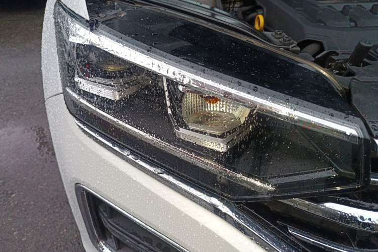 Used Volkswagen Tayron 2019 330TSI Two-Wheel Drive Luxury Model China VI Standard Right Front Headlight