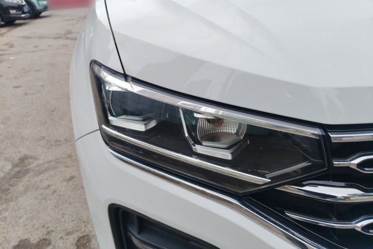 Used Volkswagen Tayron 2019 330TSI Two-Wheel Drive Luxury Model China VI Standard Right Front Headlight