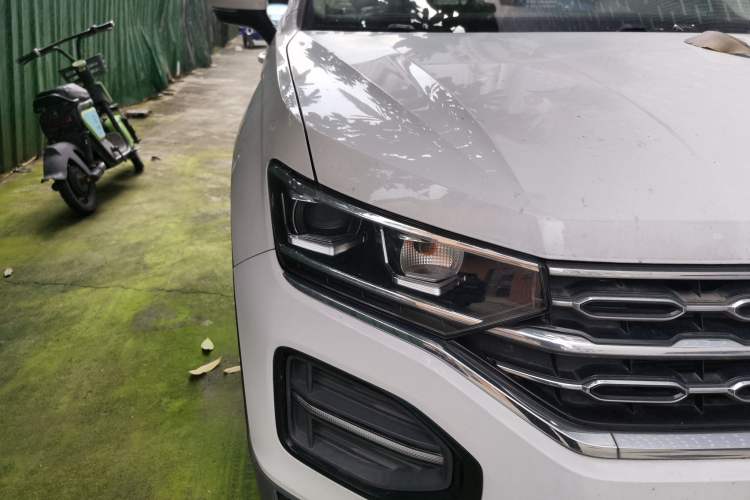 Used Volkswagen Tayron 2019 330TSI Two-Wheel Drive Luxury Model China VI Standard Right Front Headlight