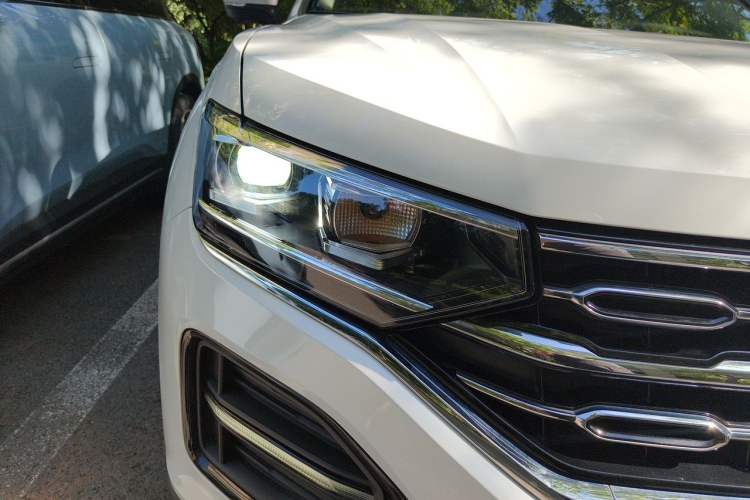 Used Volkswagen Tayron 2019 Teramont Edition 280TSI Two-Wheel Drive Luxury Model China VI Standard Right Front Headlight