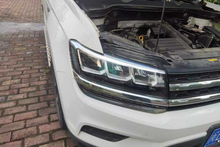 Used Volkswagen Tayron 2019 330TSI Two-Wheel Drive Comfort Version China VI Standard Right Front Headlight