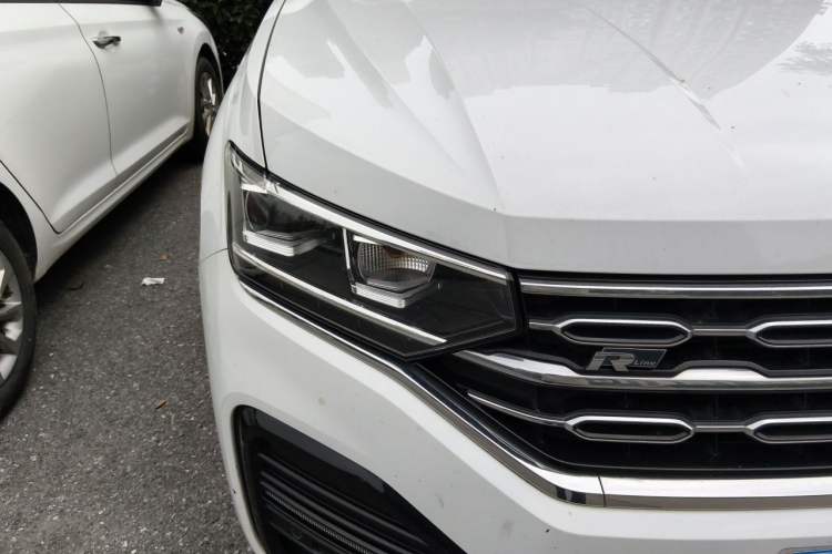 Used Volkswagen Tayron 2019 380TSI Four-Wheel Drive R-Line China VI-standard Right Front Headlight