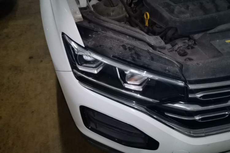 Used Volkswagen Tayron 2019 330TSI Two-Wheel Drive Luxury Model China VI Standard Right Front Headlight