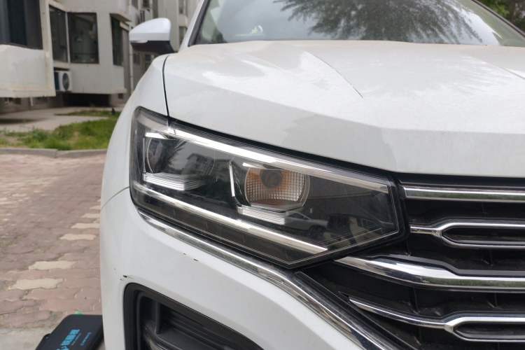 Used Volkswagen Tayron 2019 330TSI Two-Wheel Drive Luxury Model China VI Standard Right Front Headlight