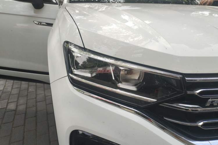 Used Volkswagen Tayron 2019 380TSI Four-Wheel Drive R-Line China VI-standard Right Front Headlight