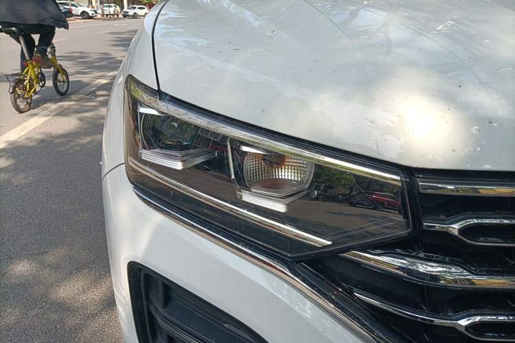 Used Volkswagen Tayron 2019 330TSI Two-Wheel Drive Luxury Model China VI Standard Right Front Headlight