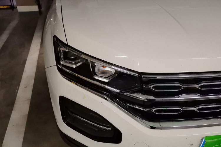 Used Volkswagen Tayron 2019 330TSI Two-Wheel Drive Luxury Model China VI Standard Right Front Headlight