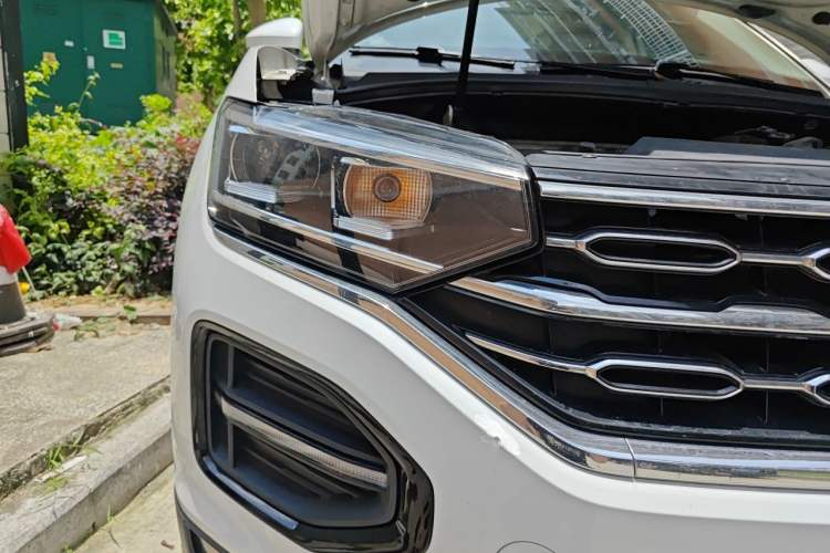 Used Volkswagen Tayron 2019 330TSI Two-Wheel Drive Luxury Model China VI Standard Right Front Headlight