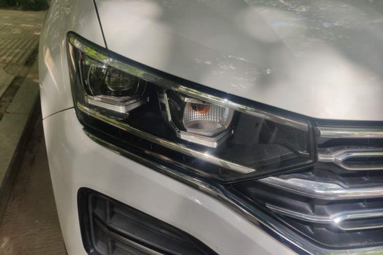 Used Volkswagen Tayron 2019 Teramont Edition 280TSI Two-Wheel Drive Luxury Model China VI Standard Right Front Headlight