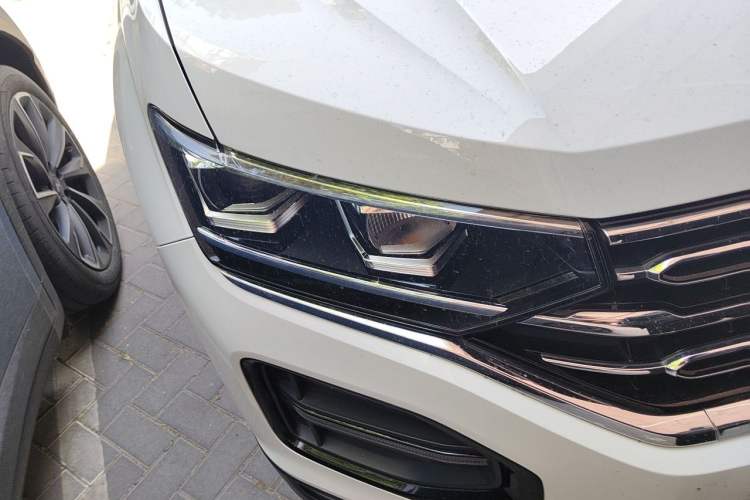 Used Volkswagen Tayron 2019 330TSI Two-Wheel Drive Luxury Model China VI Standard Right Front Headlight
