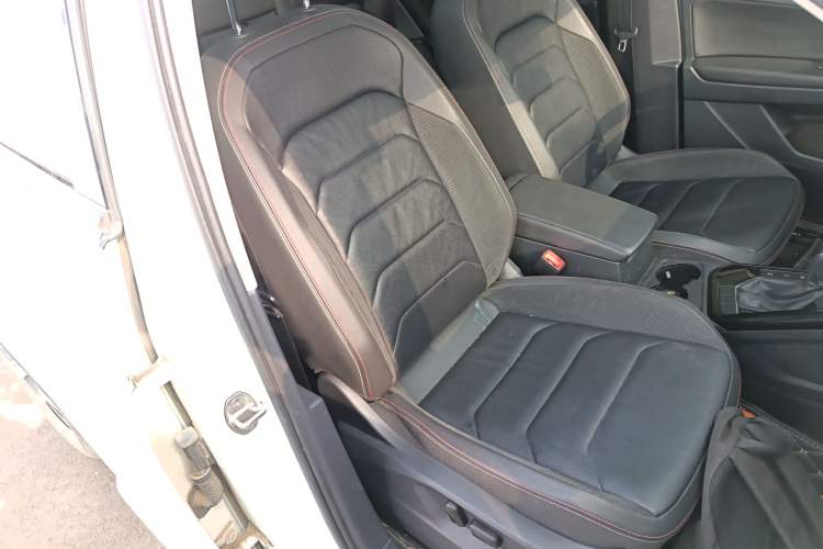 Used Volkswagen Tayron 2019 330TSI Two-Wheel Drive Luxury Model China VI Standard Right Front Seat