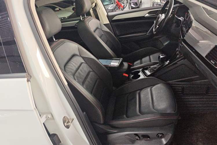 Used Volkswagen Tayron 2019 330TSI Two-Wheel Drive Luxury Model China VI Standard Right Front Seat