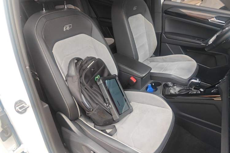 Used Volkswagen Tayron 2019 380TSI Four-Wheel Drive R-Line China VI-standard Right Front Seat