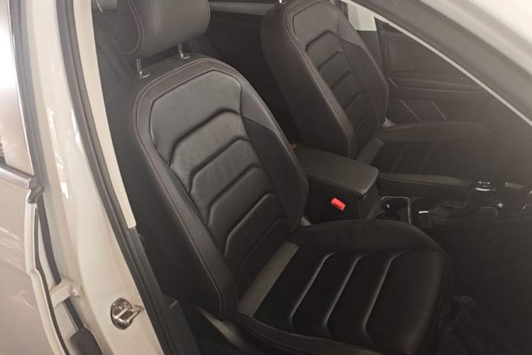 Used Volkswagen Tayron 2019 Teramont Edition 280TSI Two-Wheel Drive Luxury Model China VI Standard Right Front Seat