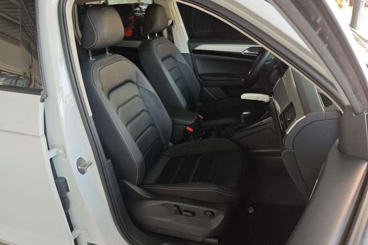 Used Volkswagen Tayron 2019 Teramont Edition 280TSI Two-Wheel Drive Luxury Model China VI Standard Right Front Seat