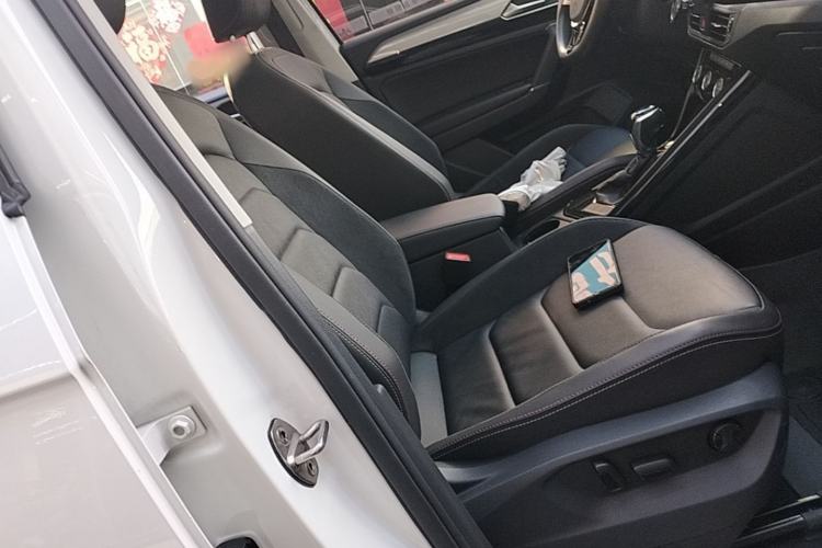 Used Volkswagen Tayron 2019 330TSI Two-Wheel Drive Luxury Model China VI Standard Right Front Seat