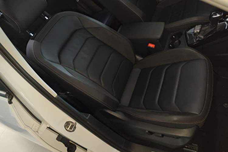 Used Volkswagen Tayron 2019 330TSI Two-Wheel Drive Luxury Model China VI Standard Right Front Seat