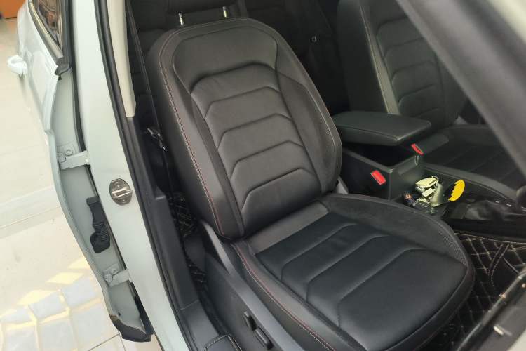 Used Volkswagen Tayron 2019 330TSI Two-Wheel Drive Luxury Model China VI Standard Right Front Seat