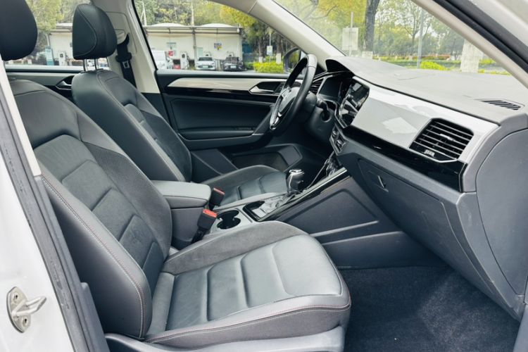 Used Volkswagen Tayron 2019 330TSI Two-Wheel-Drive Luxury Plus China VI Standard Right Front Seat