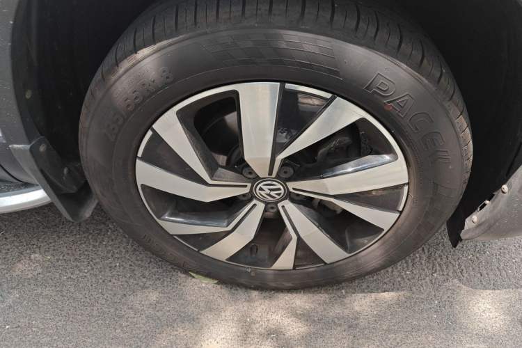 Used Volkswagen Tayron 2019 330TSI Four-Wheel Drive Luxury Version China VI Standard Right Front Wheel Hub
