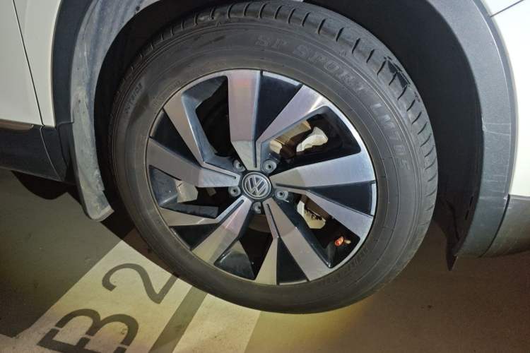 Used Volkswagen Tayron 2019 330TSI Four-Wheel Drive Luxury Version China VI Standard Right Front Wheel Hub