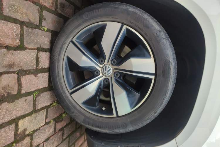 Used Volkswagen Tayron 2019 330TSI Two-Wheel Drive Comfort Version China VI Standard Right Front Wheel Hub