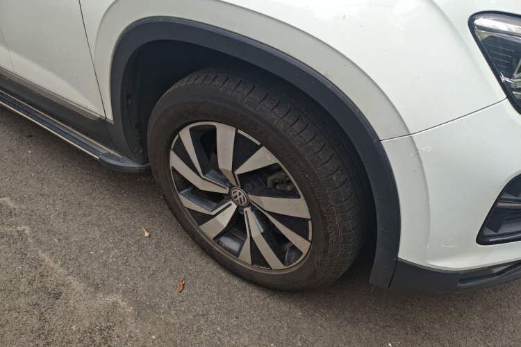 Used Volkswagen Tayron 2019 330TSI Two-Wheel Drive Luxury Model China VI Standard Right Front Wheel Hub