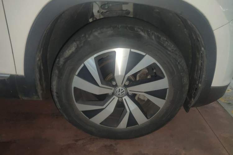 Used Volkswagen Tayron 2019 330TSI Two-Wheel-Drive Comfort Version China V Standard Right Front Wheel Hub