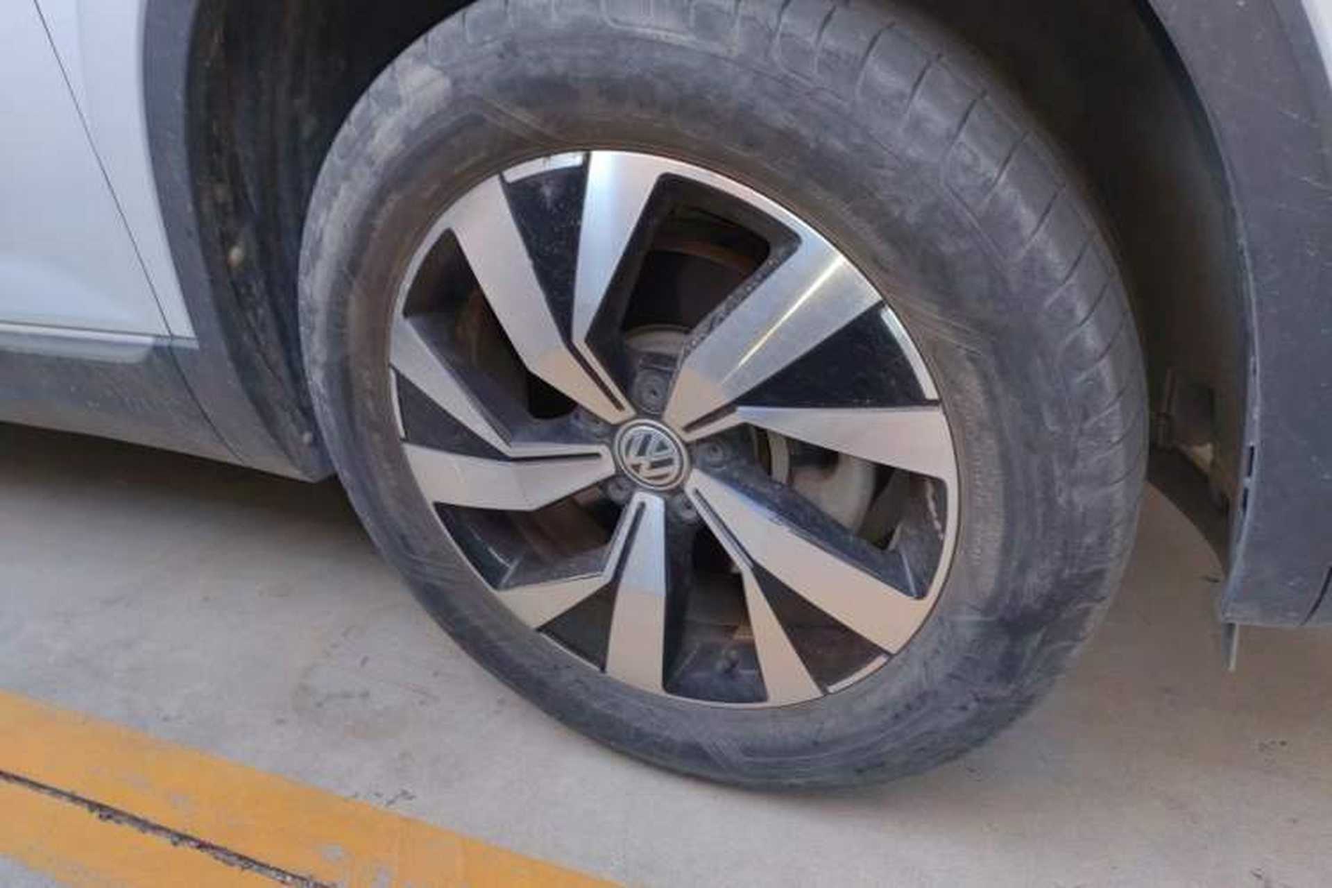 Used Volkswagen Tayron 2019 330TSI Two-Wheel Drive Luxury Model China VI Standard Right Front Wheel Hub