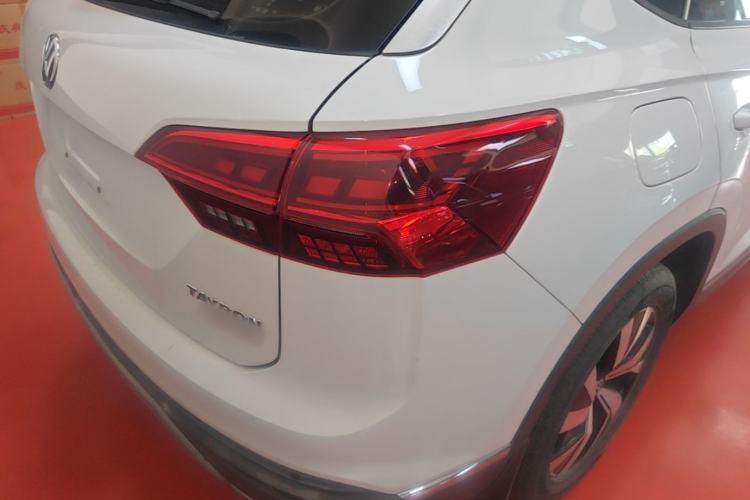Used Volkswagen Tayron 2019 330TSI Two-Wheel Drive Luxury Model China VI Standard Right Rear Taillight