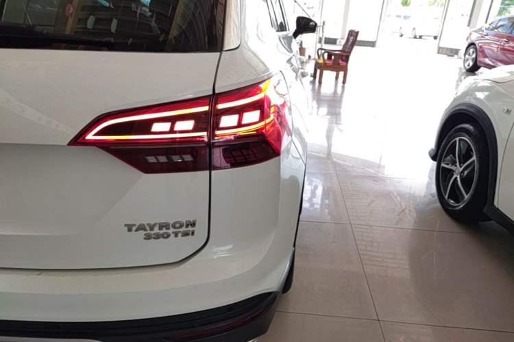 Used Volkswagen Tayron 2019 330TSI Two-Wheel Drive Luxury Model China VI Standard Right Rear Taillight