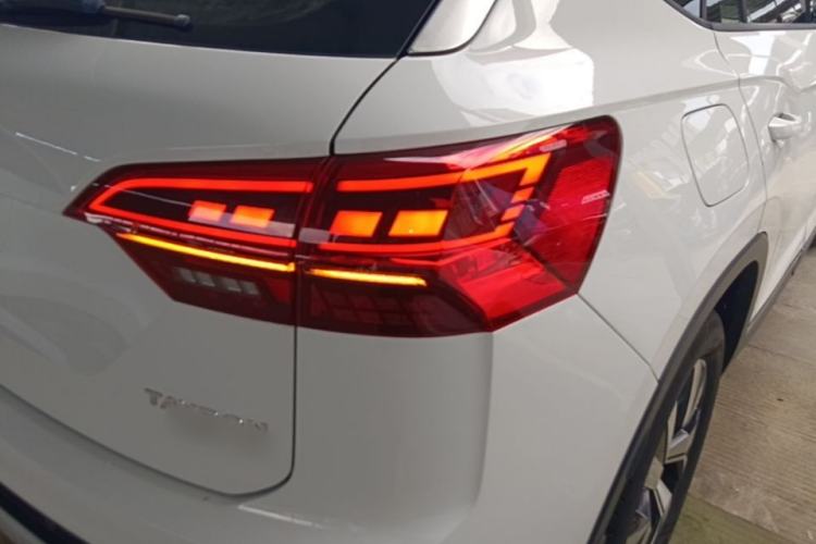 Used Volkswagen Tayron 2019 330TSI Four-Wheel Drive Luxury Version China V Standard Right Rear Taillight