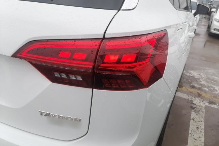 Used Volkswagen Tayron 2019 330TSI Two-Wheel Drive Luxury Model China VI Standard Right Rear Taillight